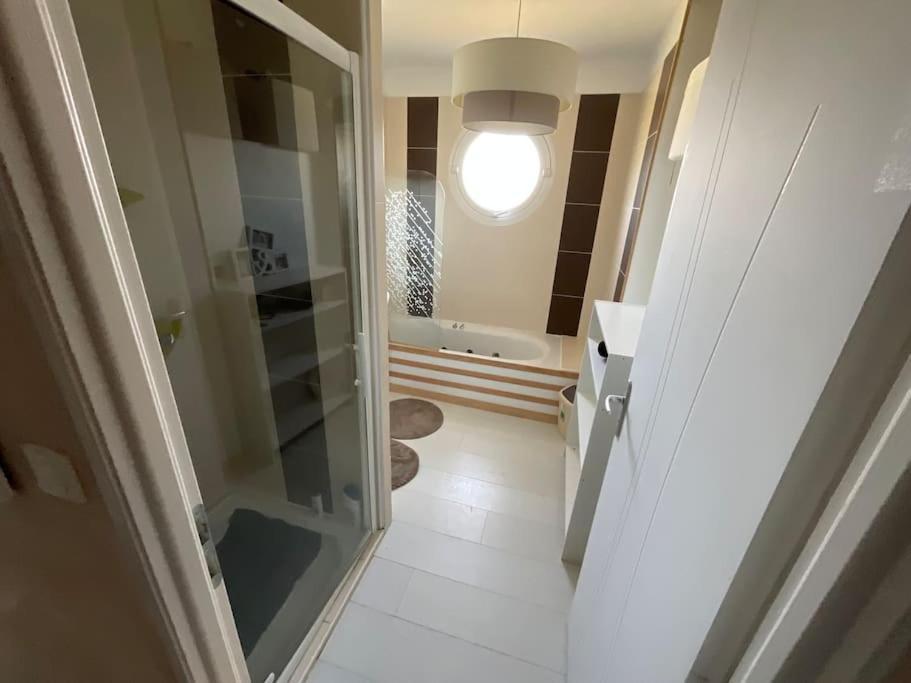 Charmant T2, Cl 3 Etoiles, 4 Lits, 4 Personnes Et 1Enfant, Parking Et Terrasse Saint-Sever  المظهر الخارجي الصورة
